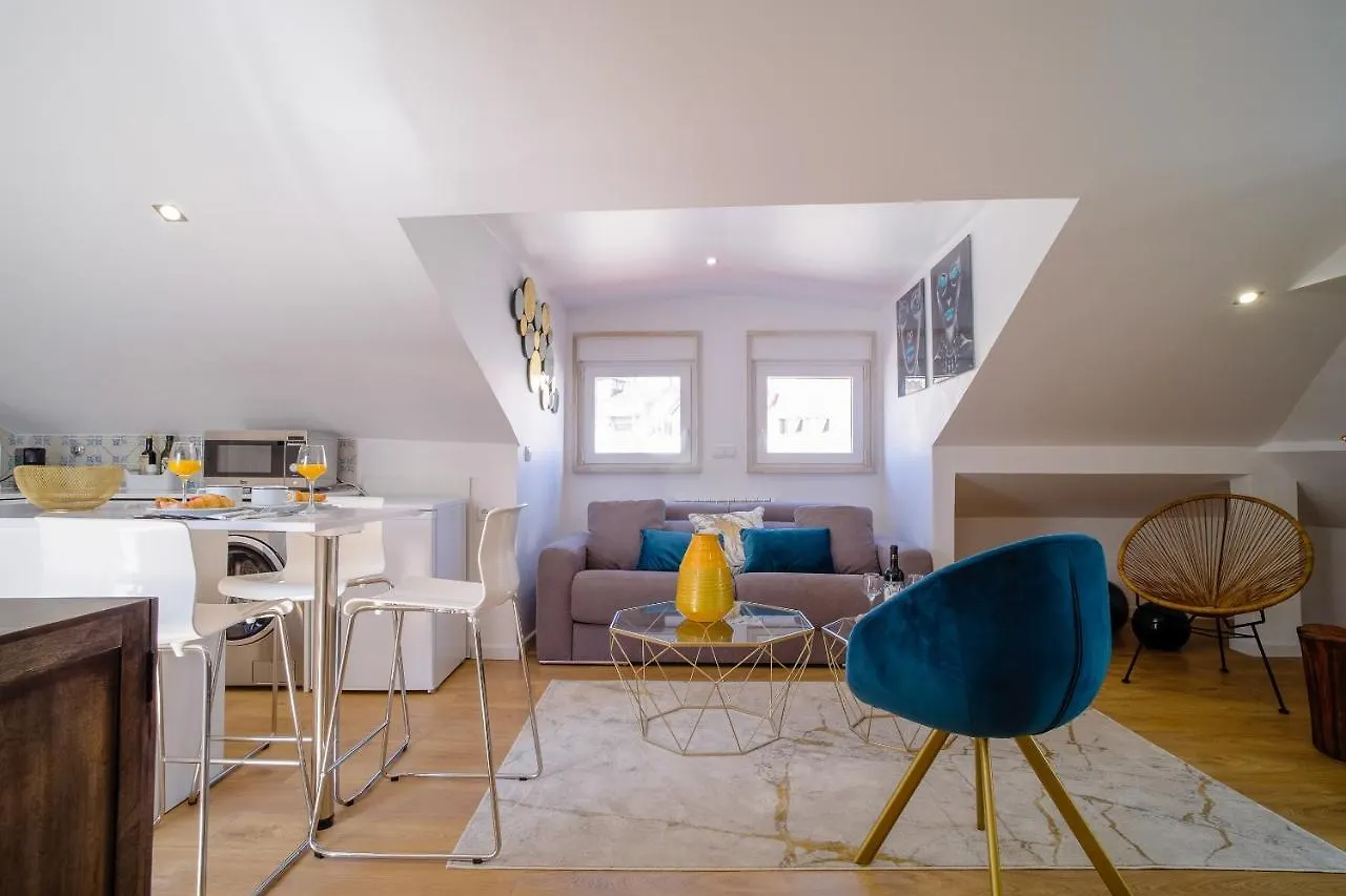 Good Karma - Bright And Sophisticated Apartment With Balcony Lisboa