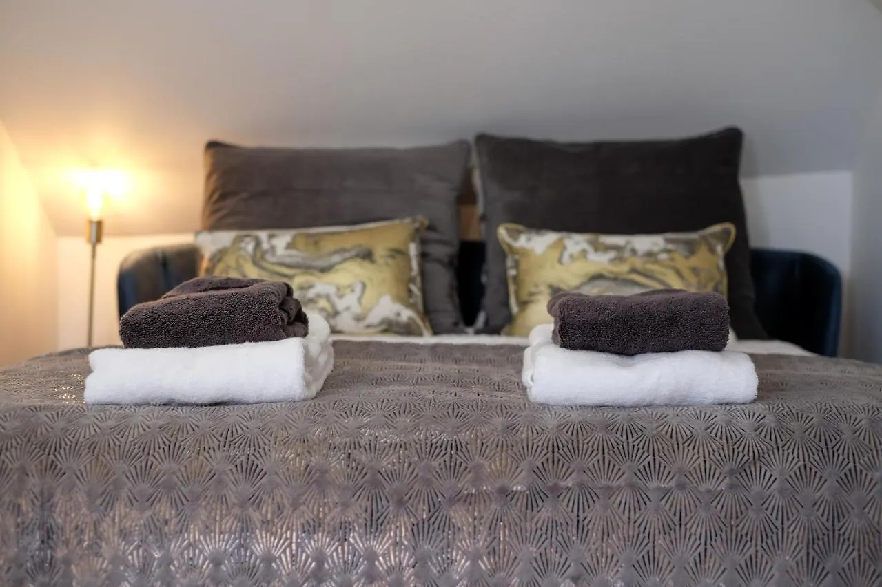 Good Karma - Bright And Sophisticated Apartment With Balcony Lisbon