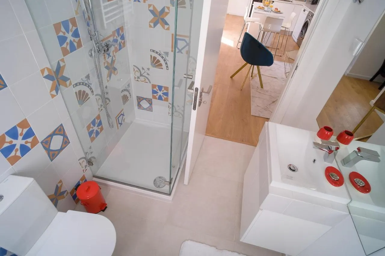 Good Karma - Bright And Sophisticated Apartment With Balcony Lisbon 0*,  Portugal