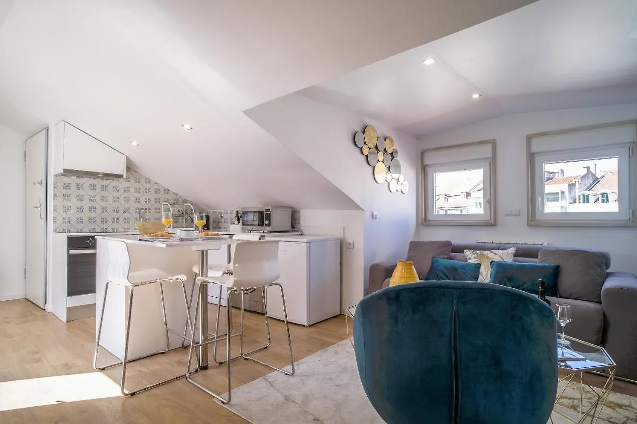 Good Karma - Bright And Sophisticated Apartment With Balcony Lisbon