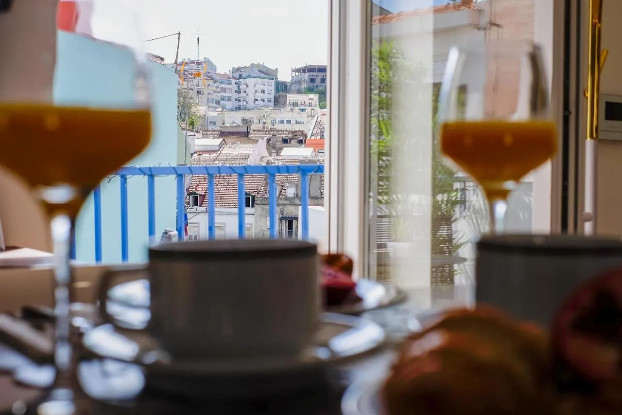 Good Karma - Bright And Sophisticated Apartment With Balcony Lisbon
